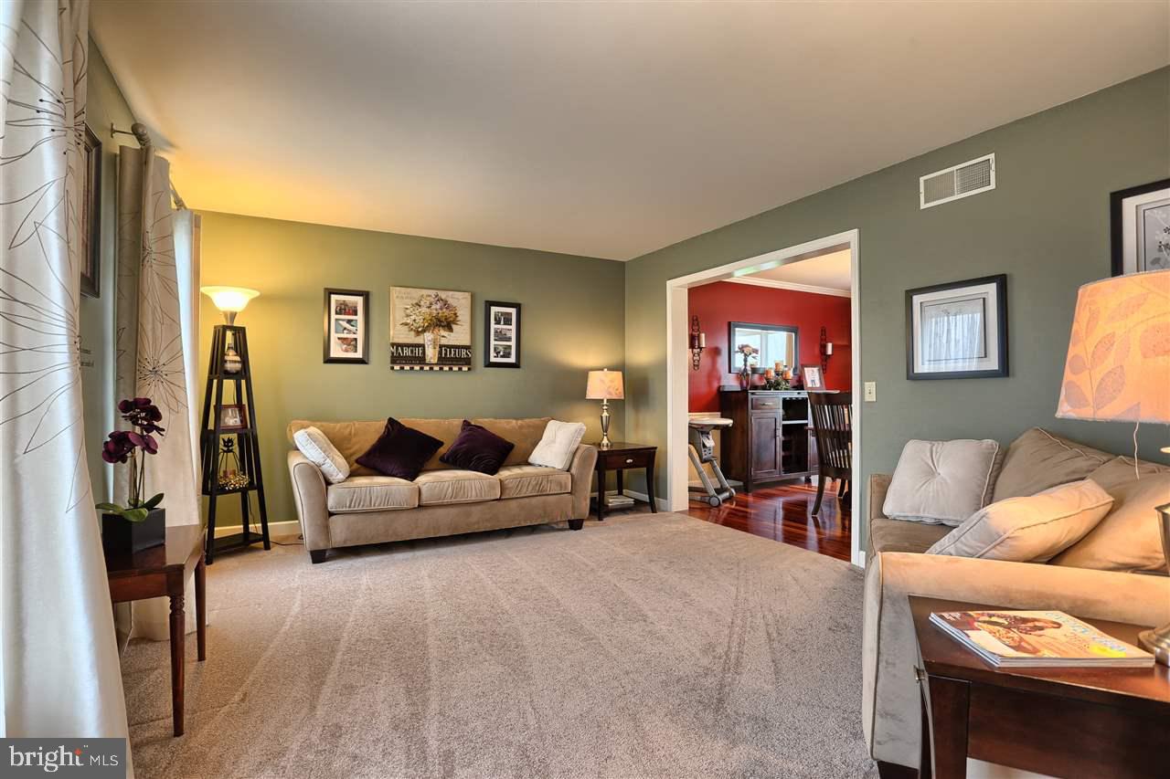 SAMPLE BRIDGE ESTATES - Residential