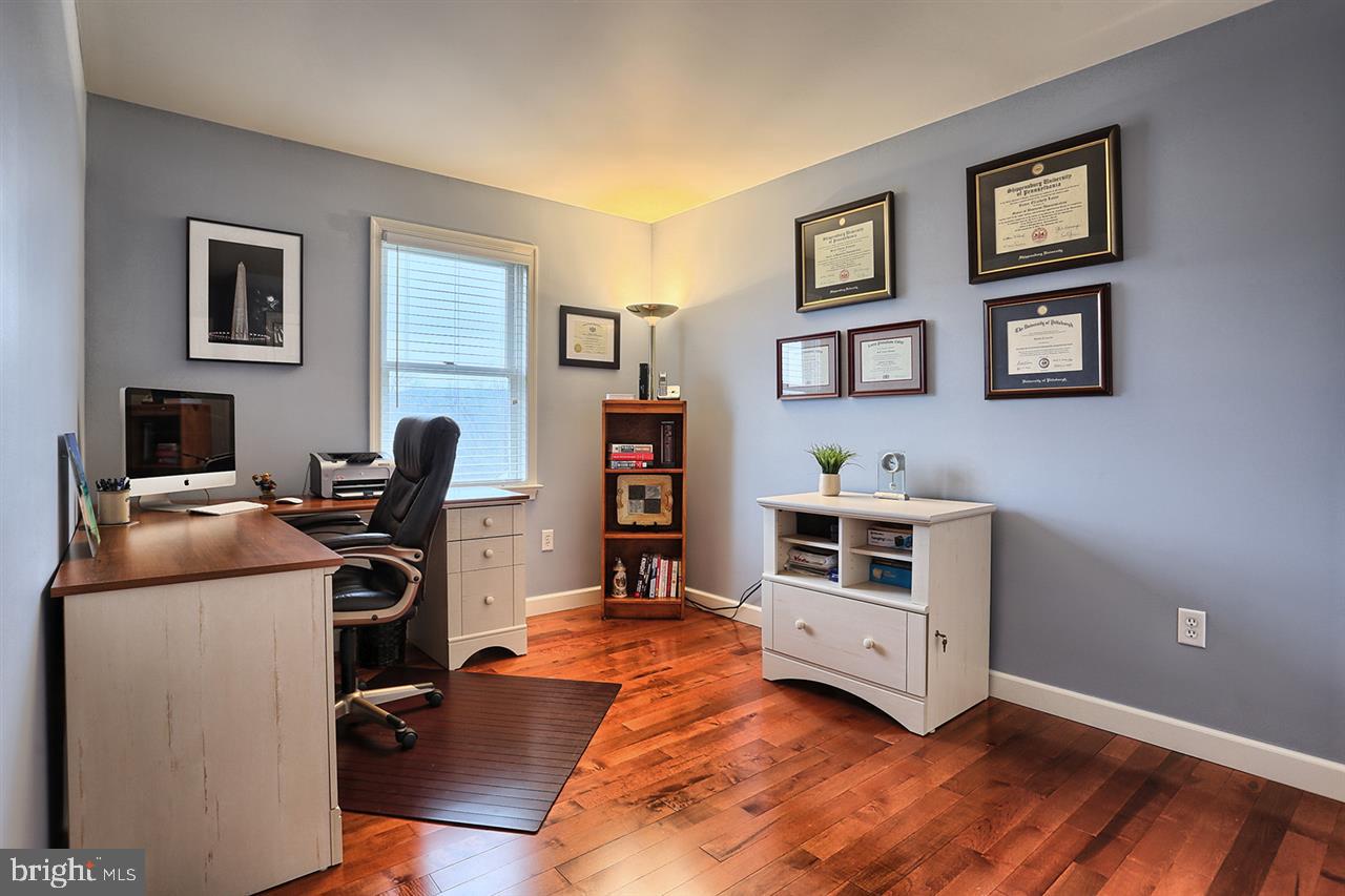 SAMPLE BRIDGE ESTATES - Residential