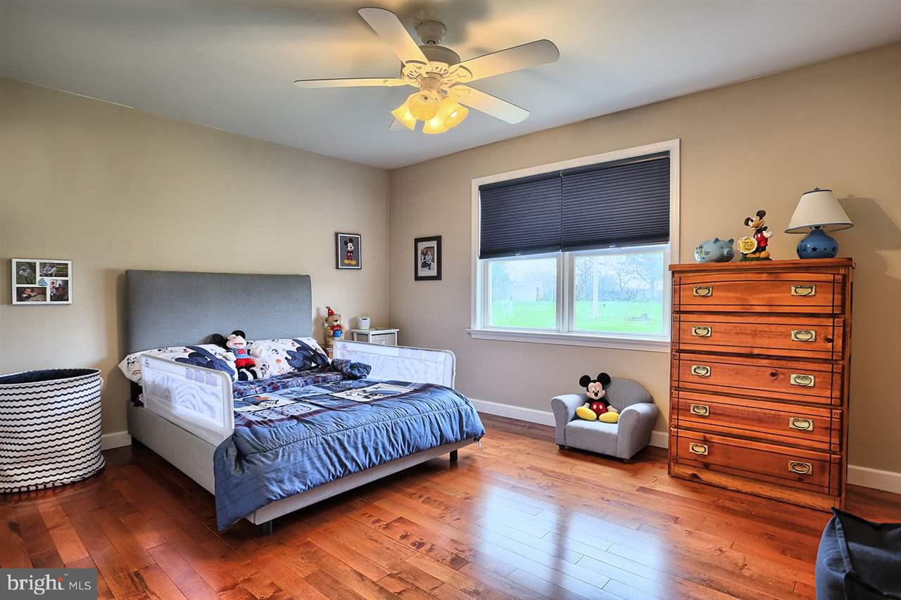 SAMPLE BRIDGE ESTATES - Residential