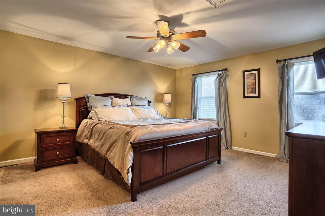 SAMPLE BRIDGE ESTATES - Residential