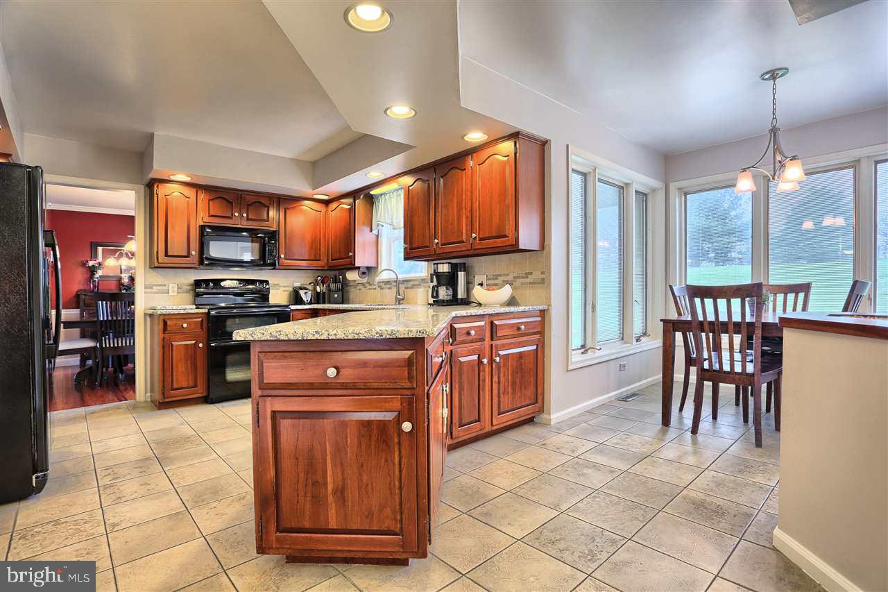 SAMPLE BRIDGE ESTATES - Residential