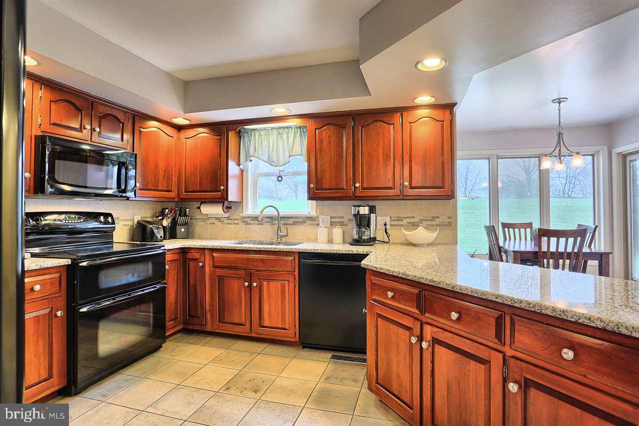 SAMPLE BRIDGE ESTATES - Residential