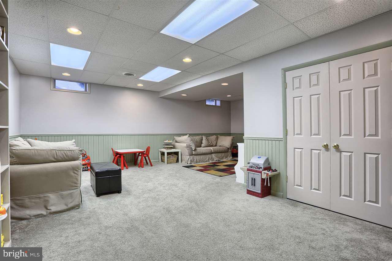 SAMPLE BRIDGE ESTATES - Residential