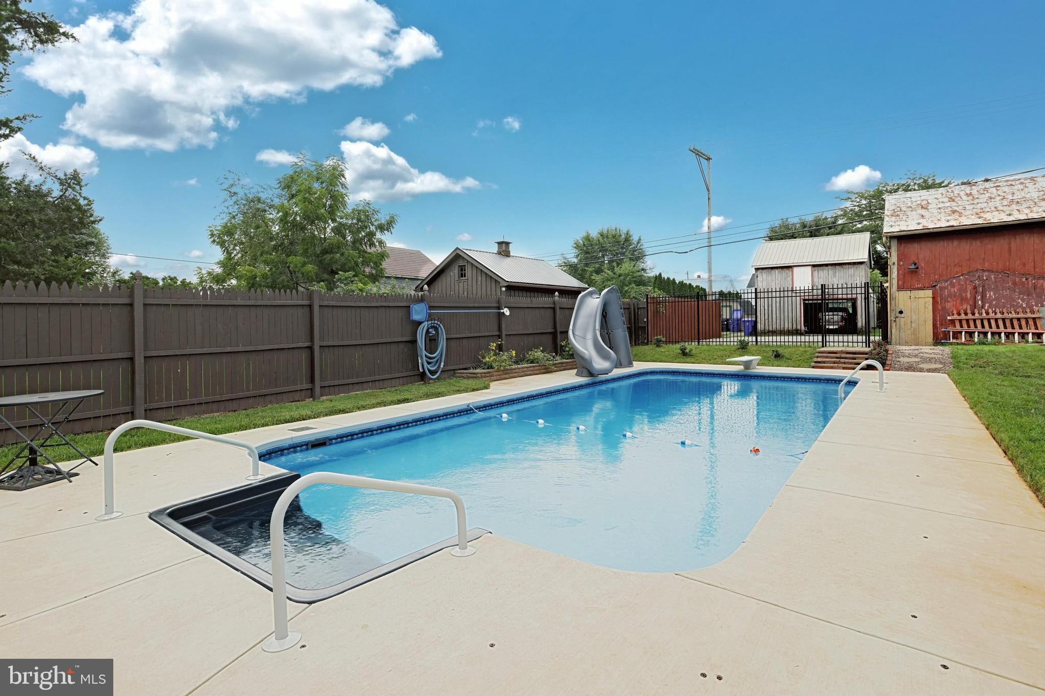 EAST BERLIN BOROUGH - Residential