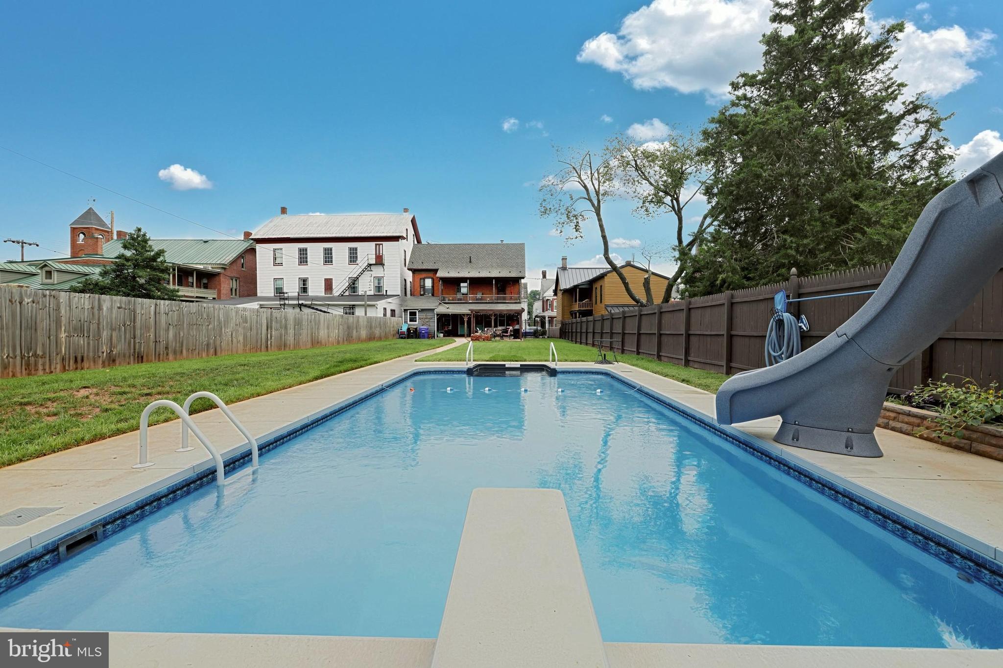 EAST BERLIN BOROUGH - Residential