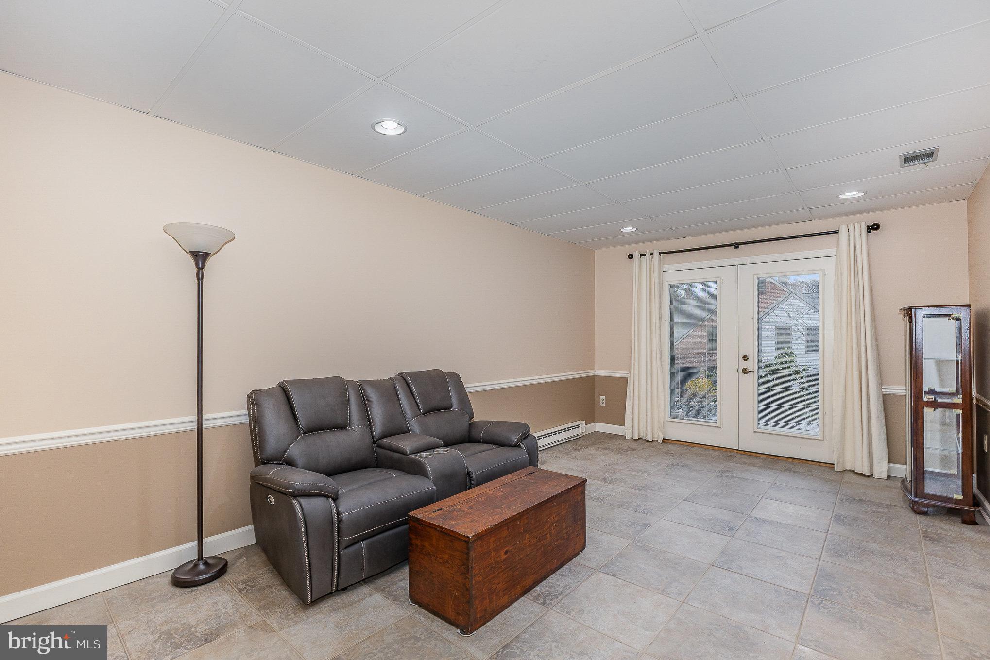 OAKMONT - Residential