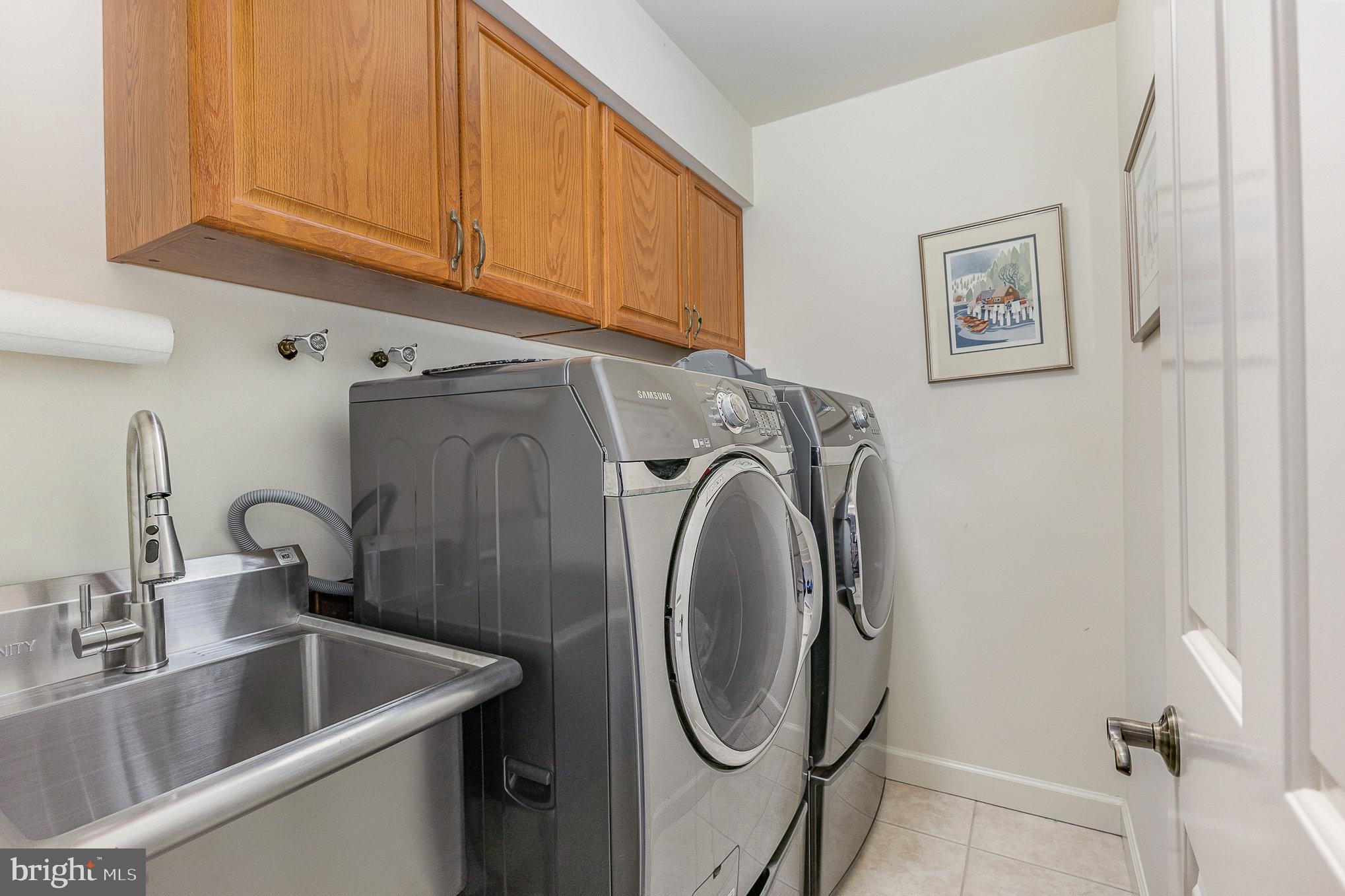 OAKMONT - Residential