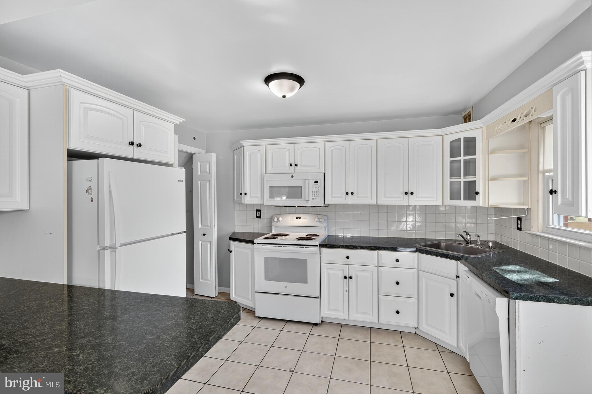 MILLERSVILLE BOROUGH - Residential Lease