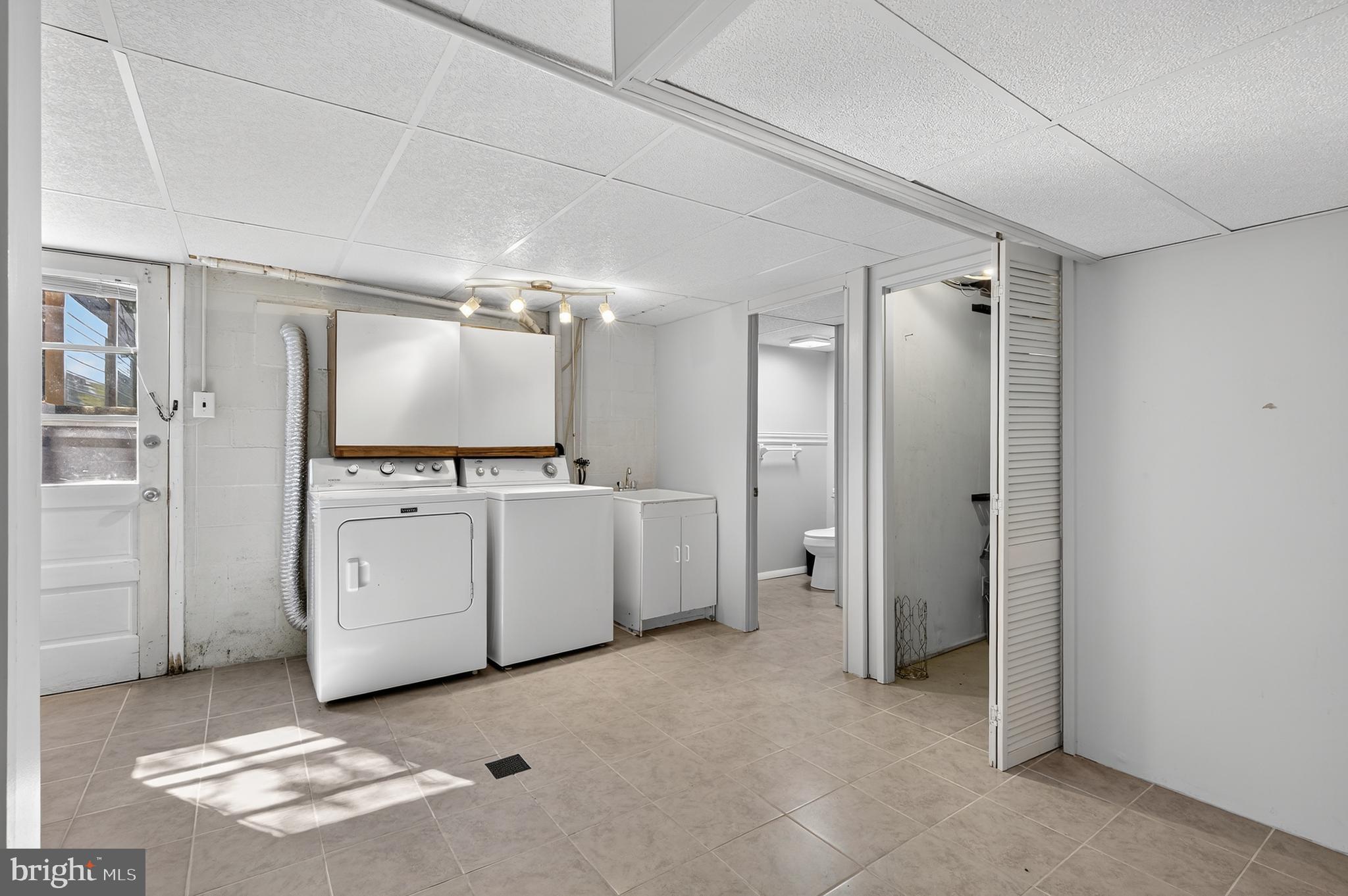 MILLERSVILLE BOROUGH - Residential Lease