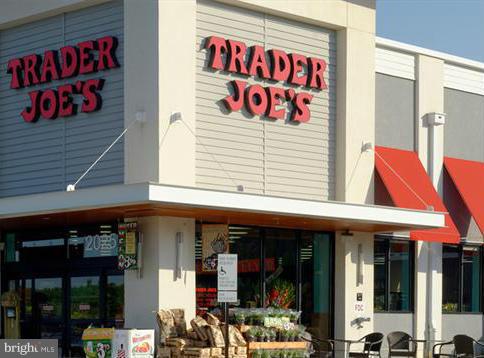 HOWARD SQUARE - Residential