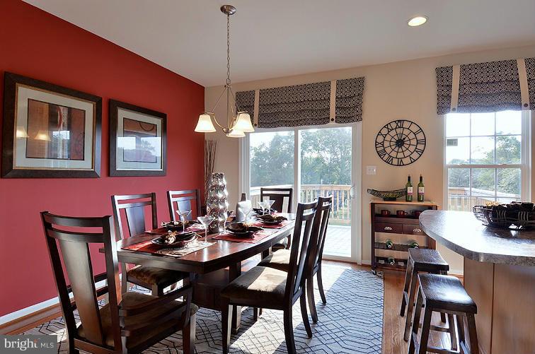 HOWARD SQUARE - Residential