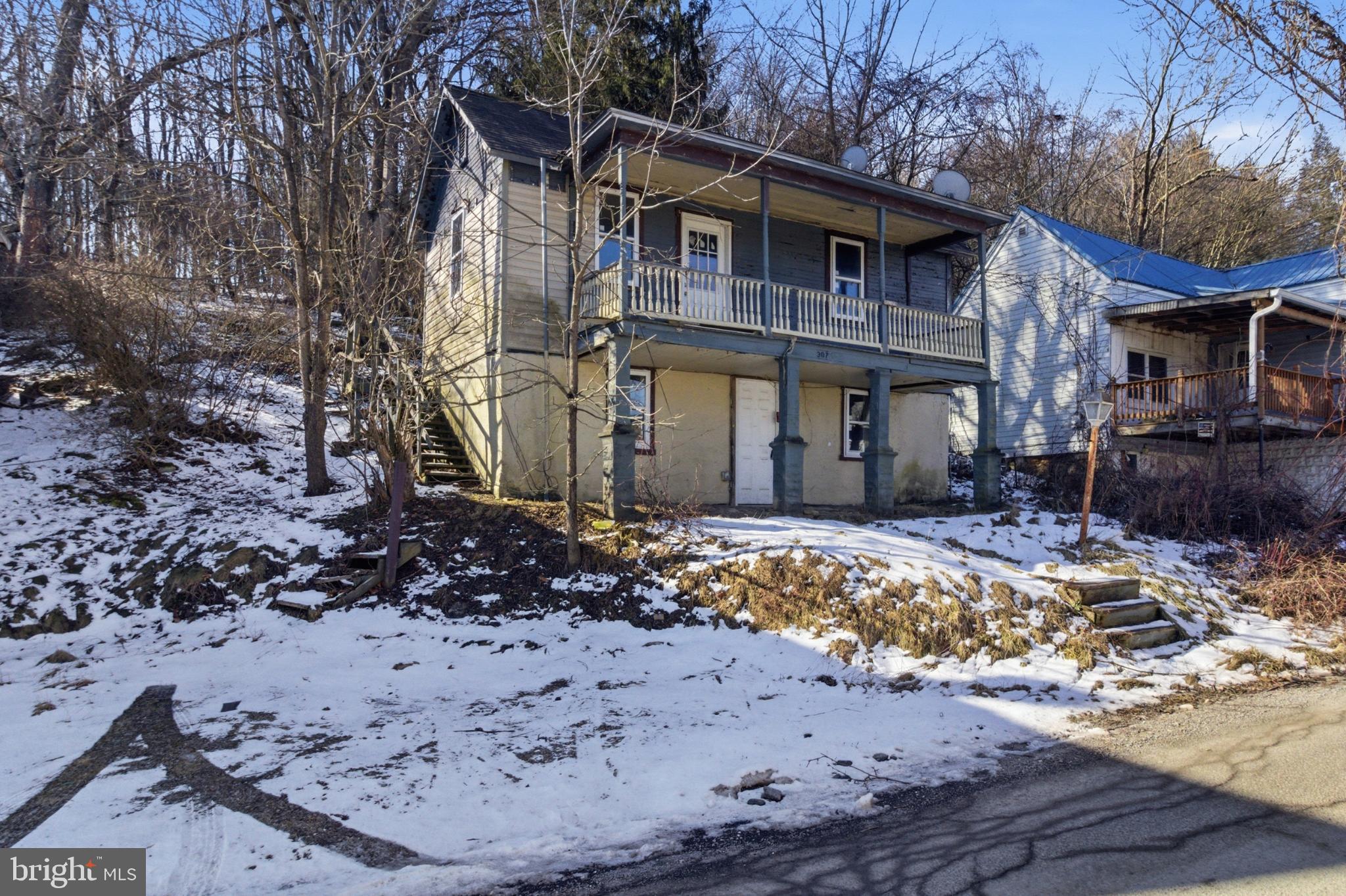 307 QUARRY AVENUE