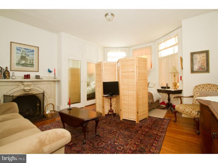 RITTENHOUSE SQUARE - Residential Income