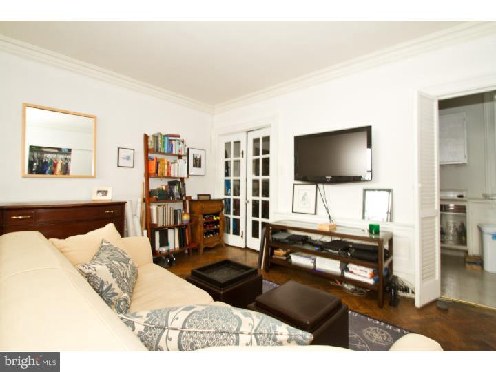 RITTENHOUSE SQUARE - Residential Income