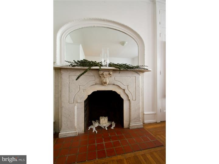 RITTENHOUSE SQUARE - Residential Income