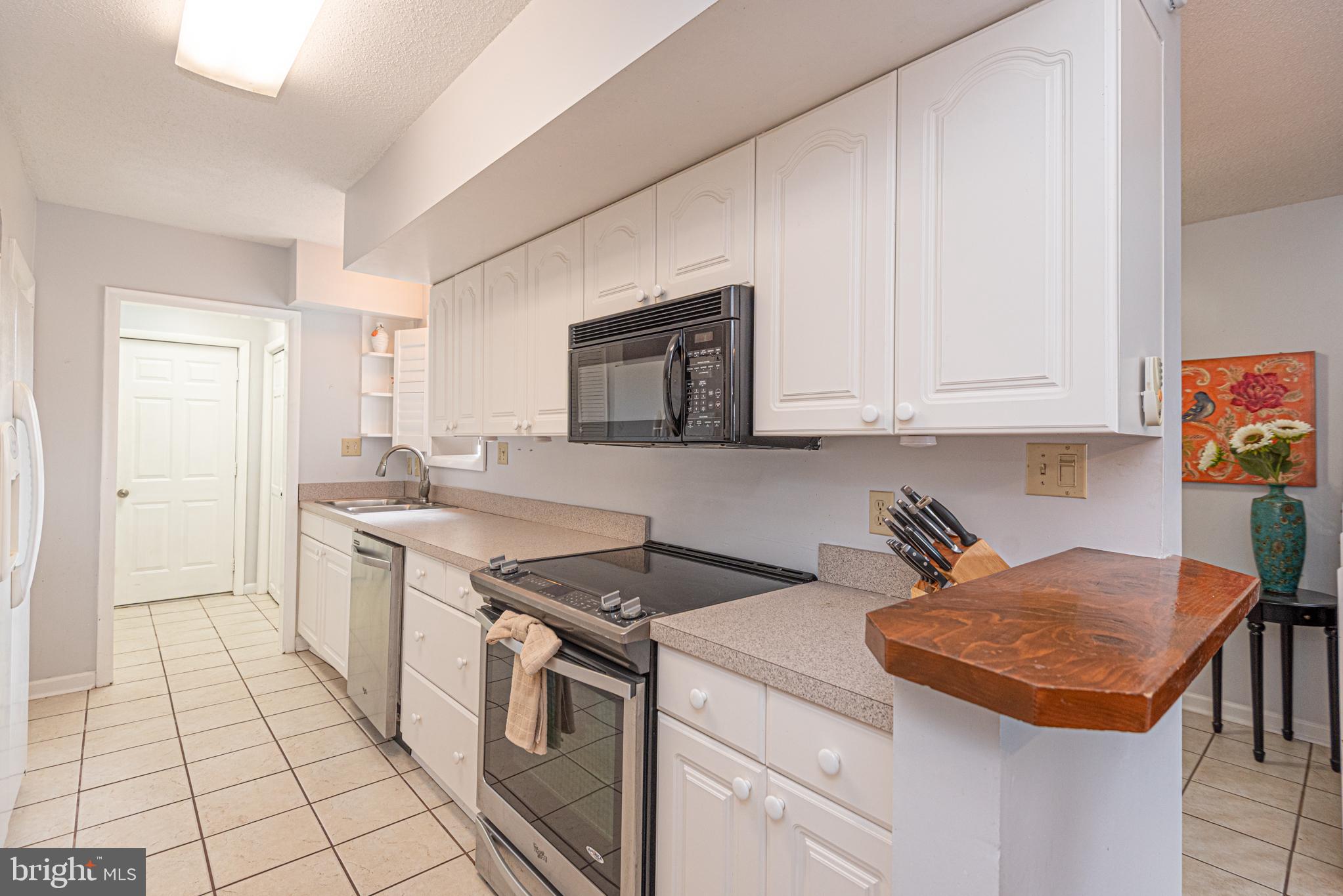 ST MARTINS BY THE BAY - Residential