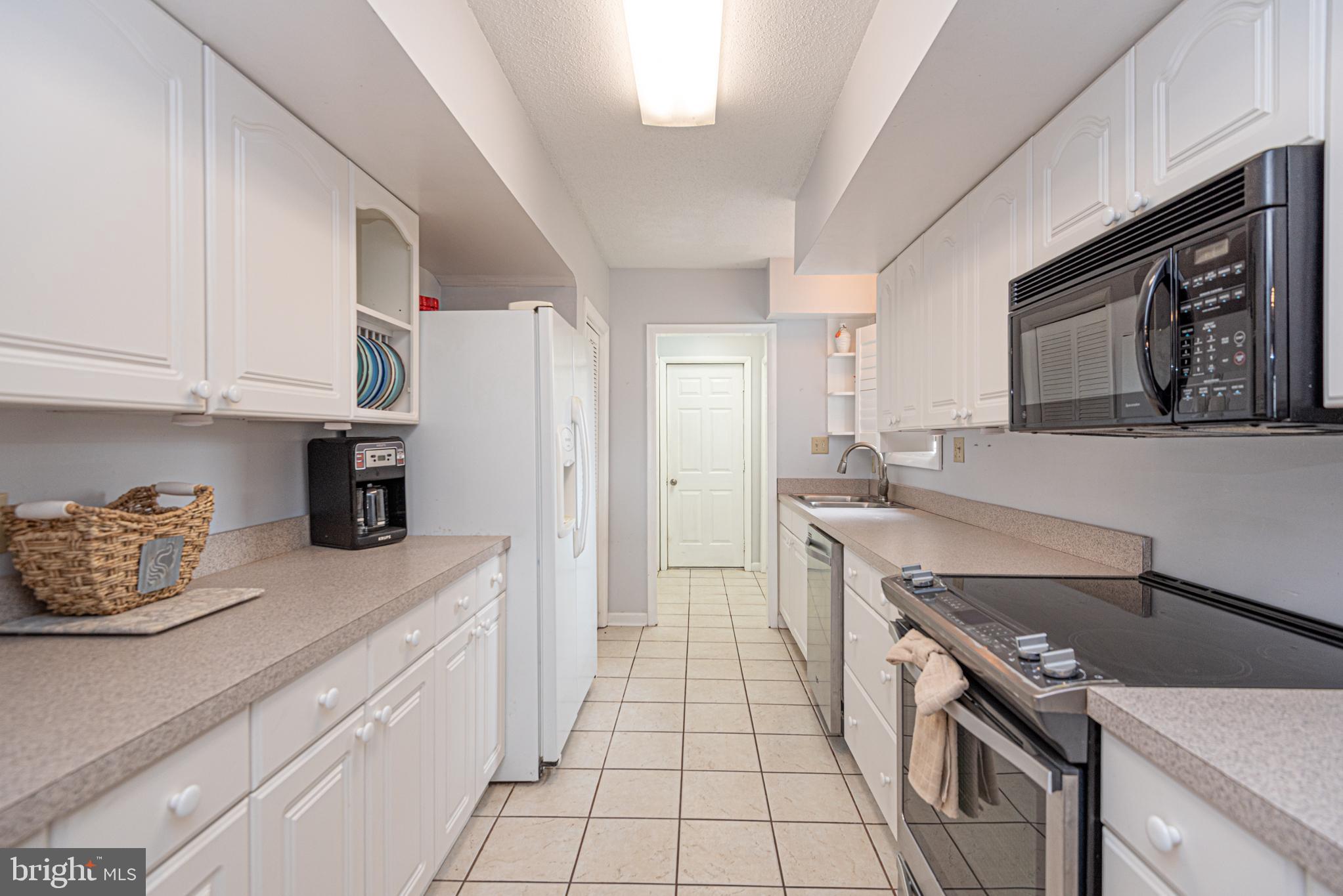 ST MARTINS BY THE BAY - Residential