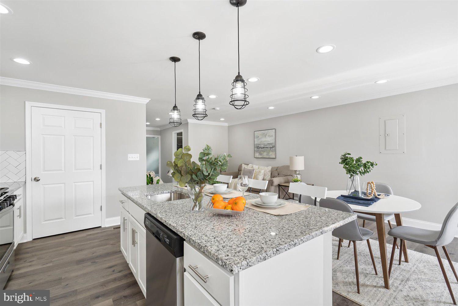 ROSEMONT - Residential