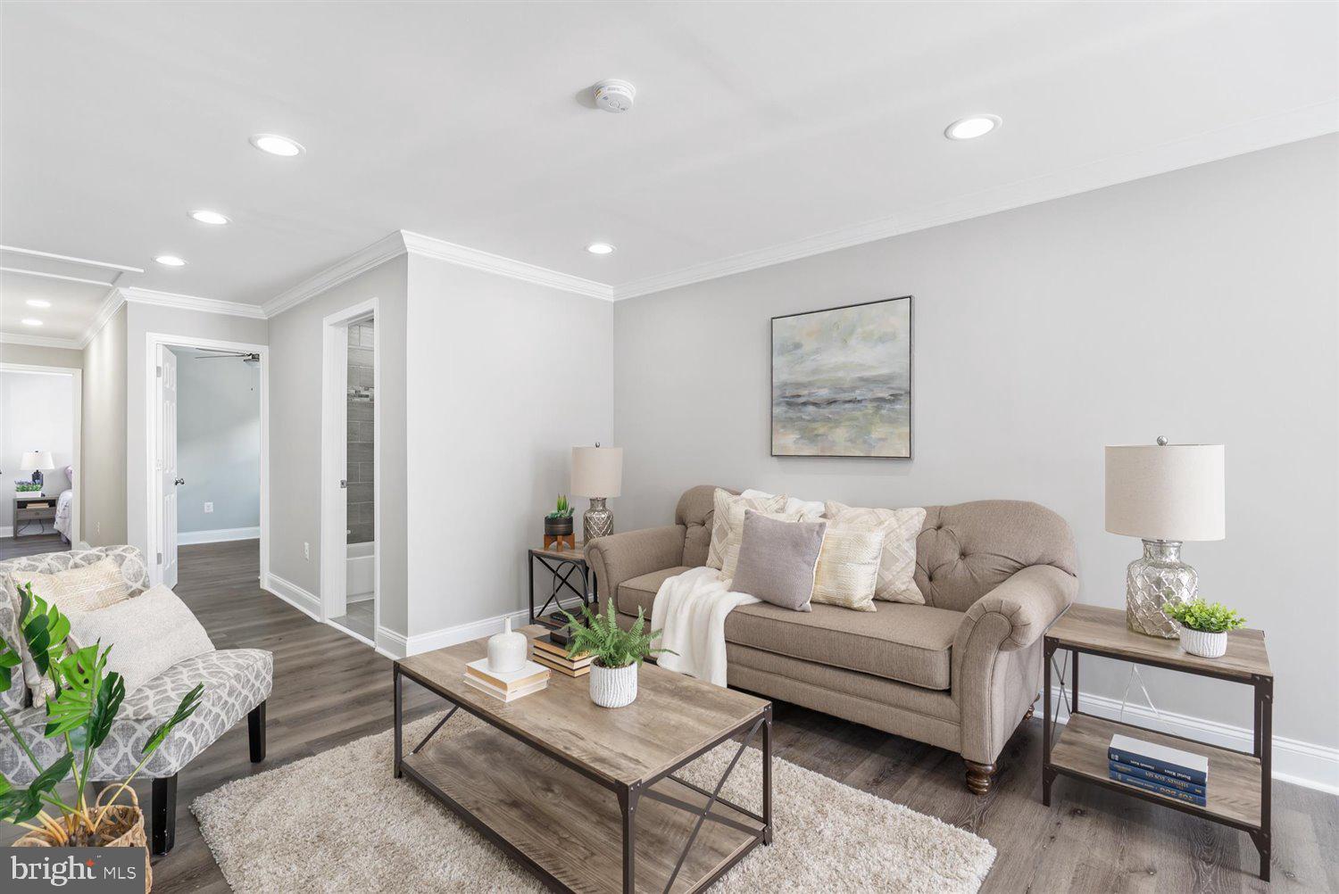 ROSEMONT - Residential