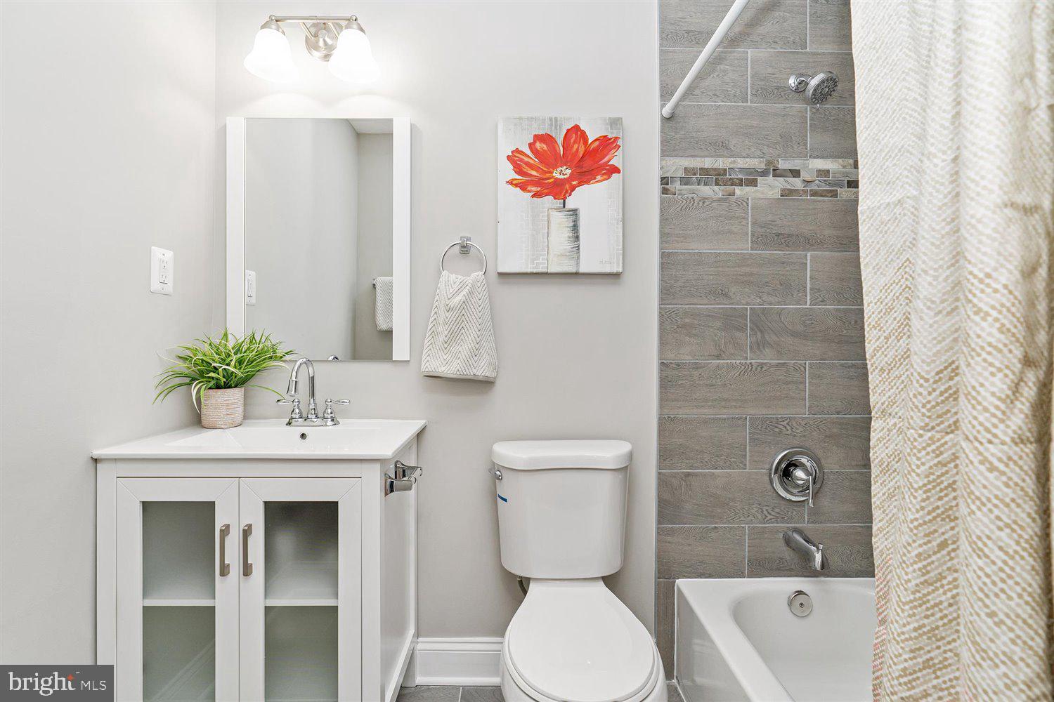 ROSEMONT - Residential