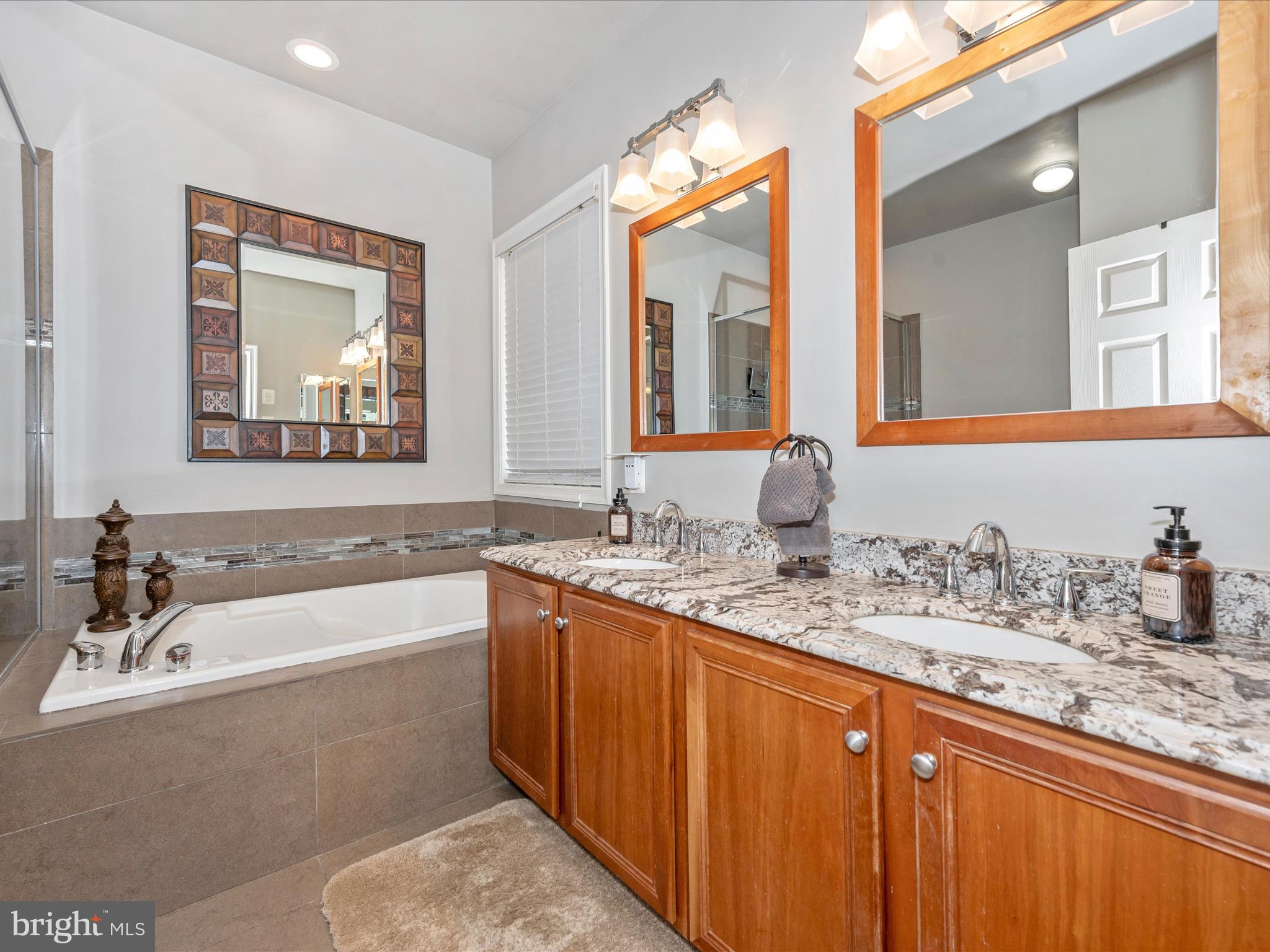 DEARBOUGHT - Residential