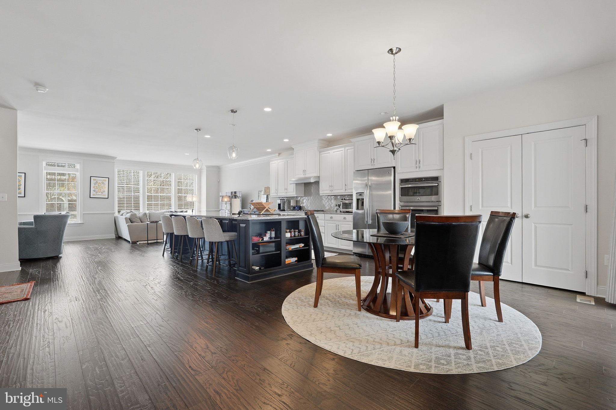 22597 WINDSOR LOCKS SQUARE