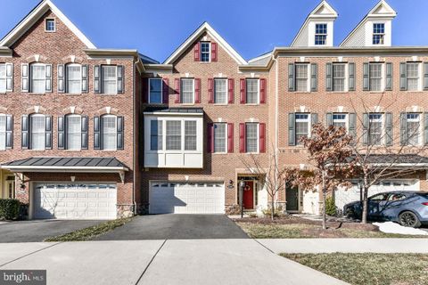 22597 WINDSOR LOCKS SQUARE ASHBURN VA 20148