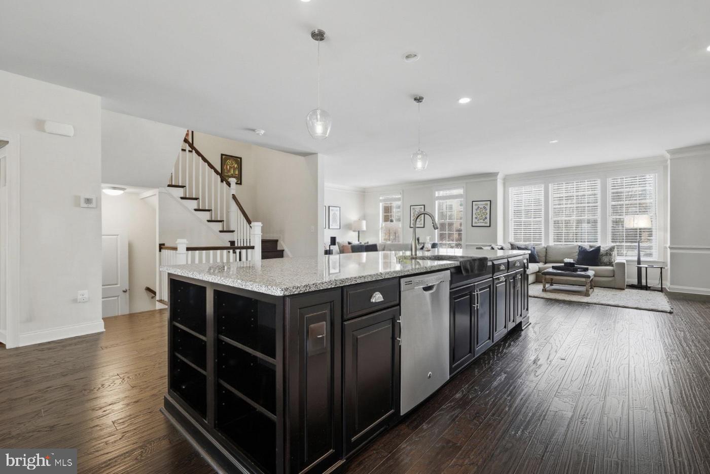 22597 WINDSOR LOCKS SQUARE