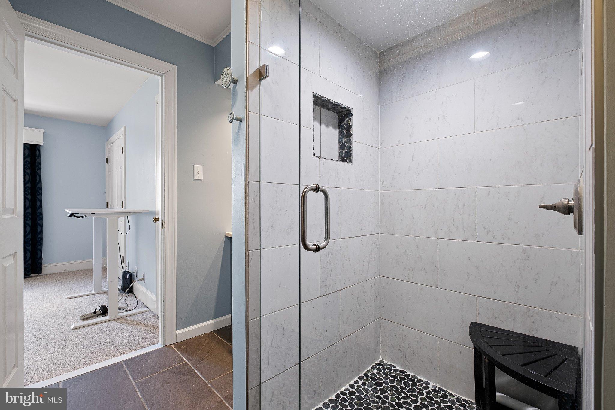 COOL SPRING - Residential