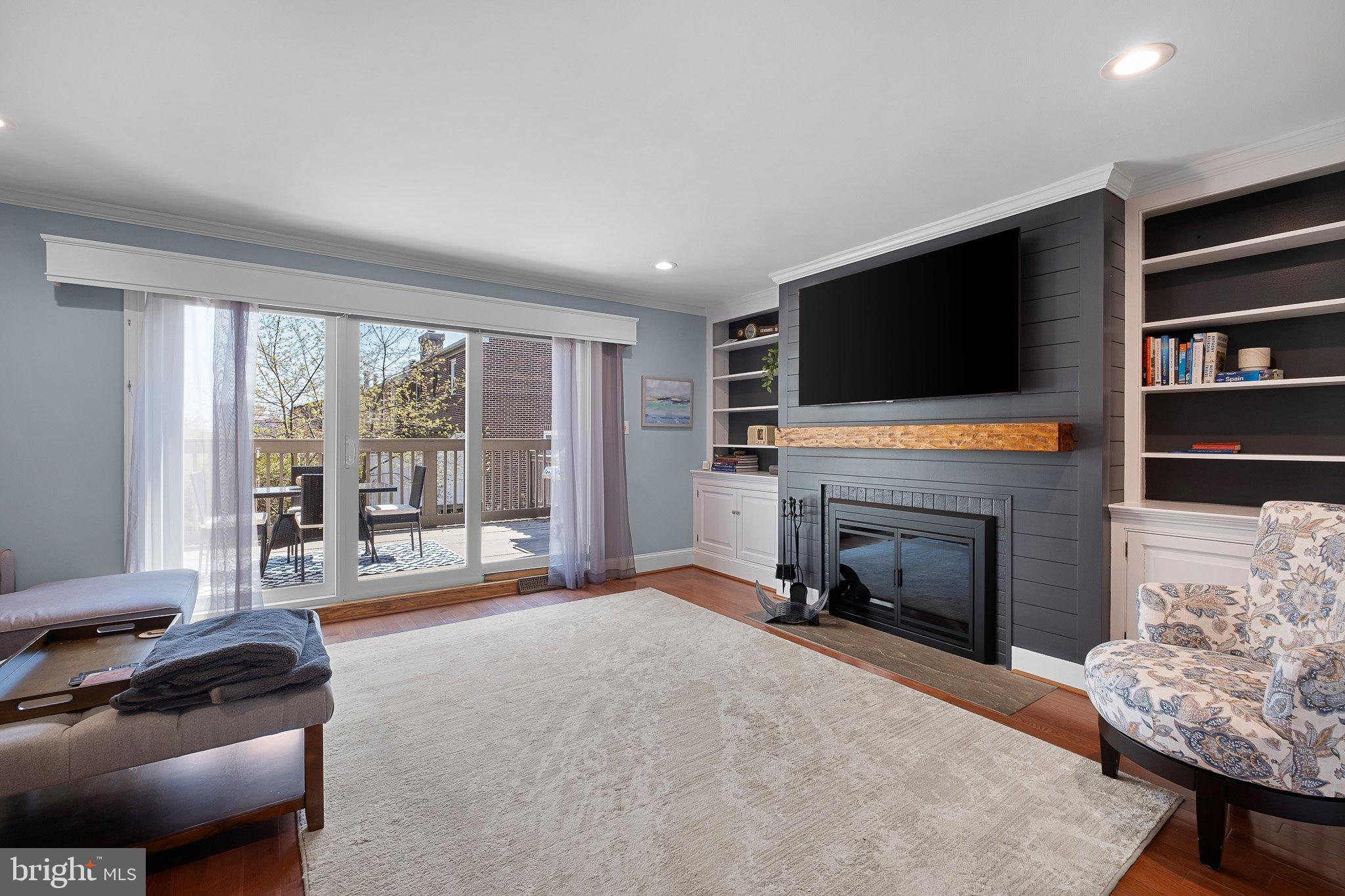 COOL SPRING - Residential