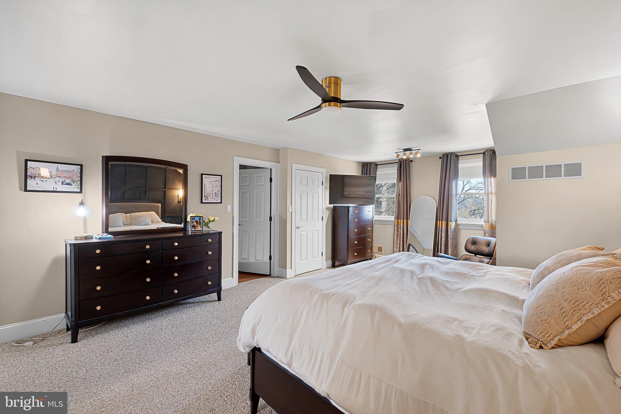 COOL SPRING - Residential