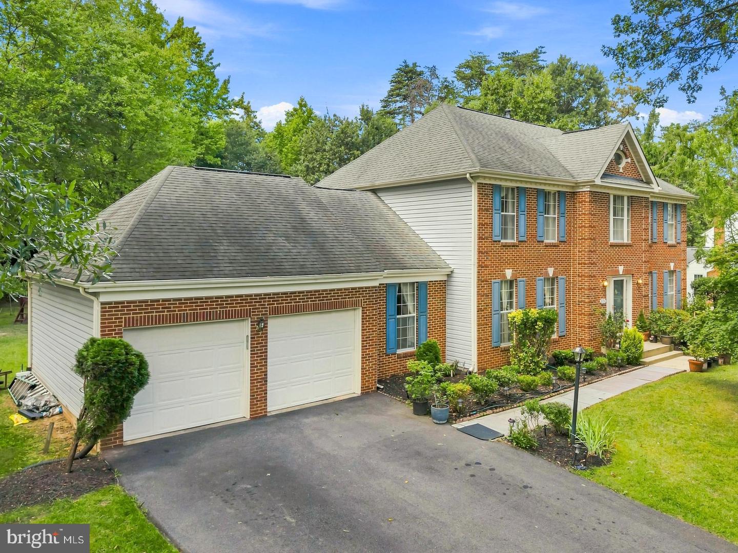 8106 CEDARGATE PLACE