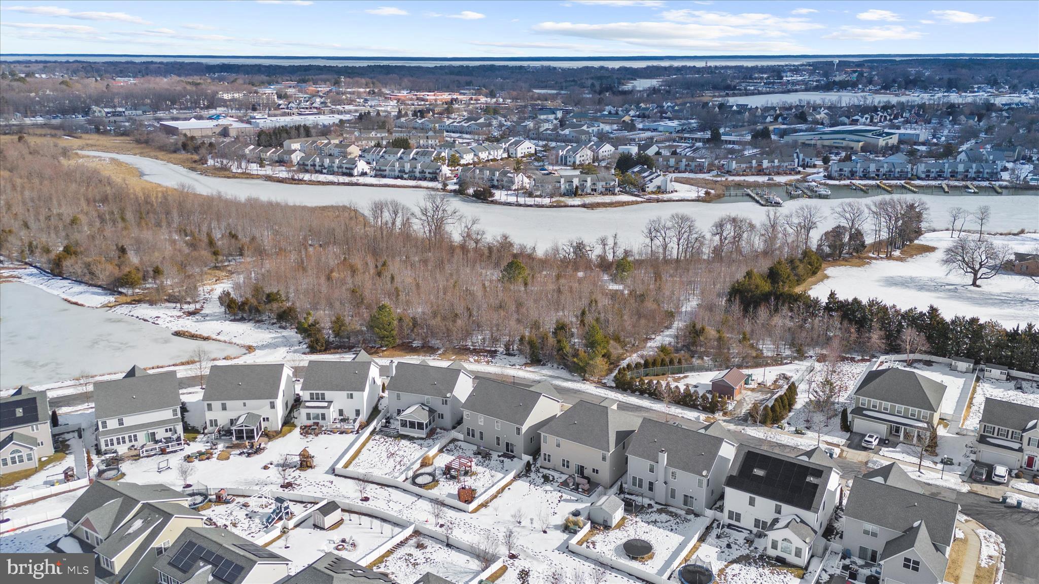 ELLENDALE - Residential