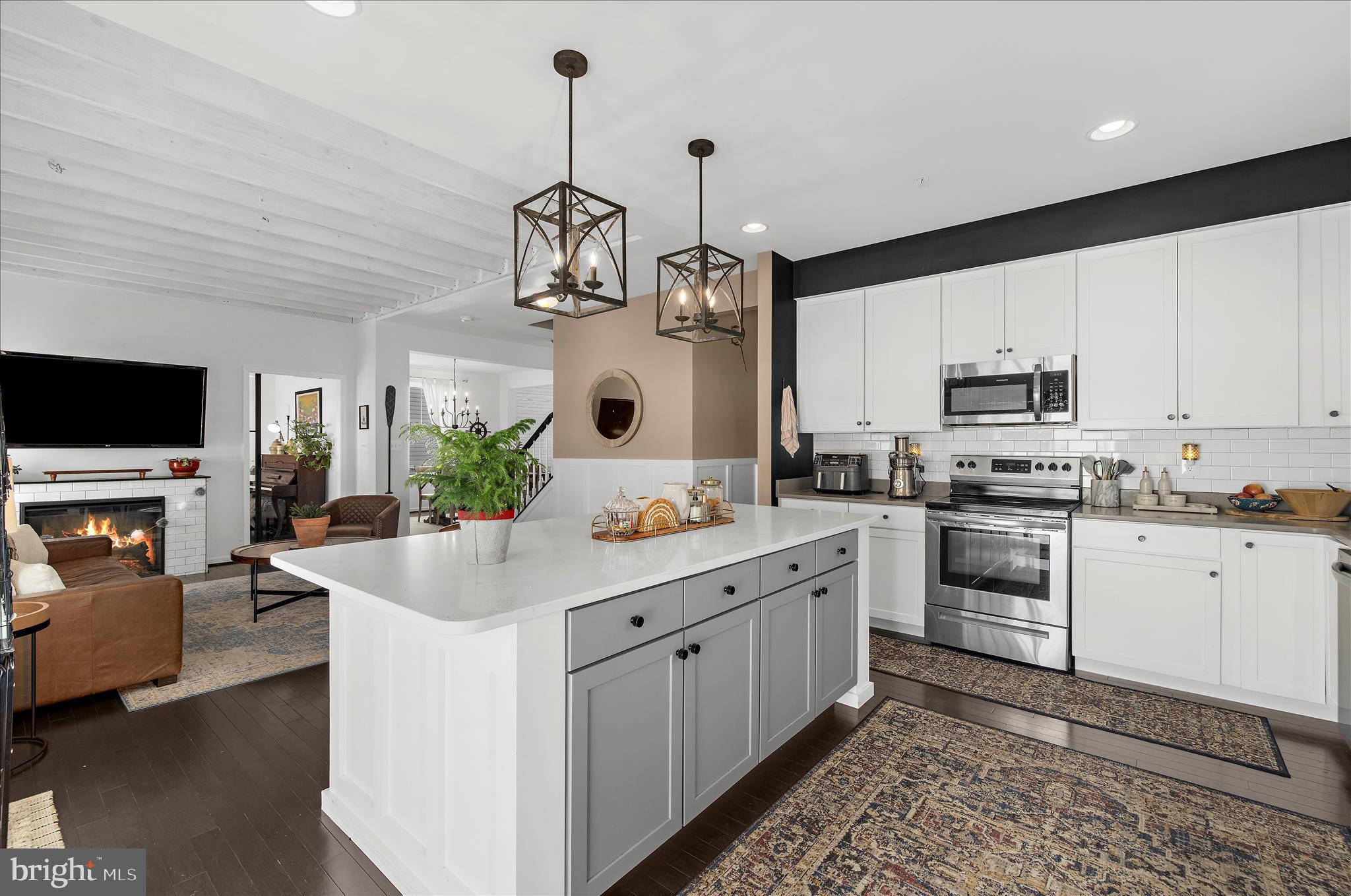 ELLENDALE - Residential