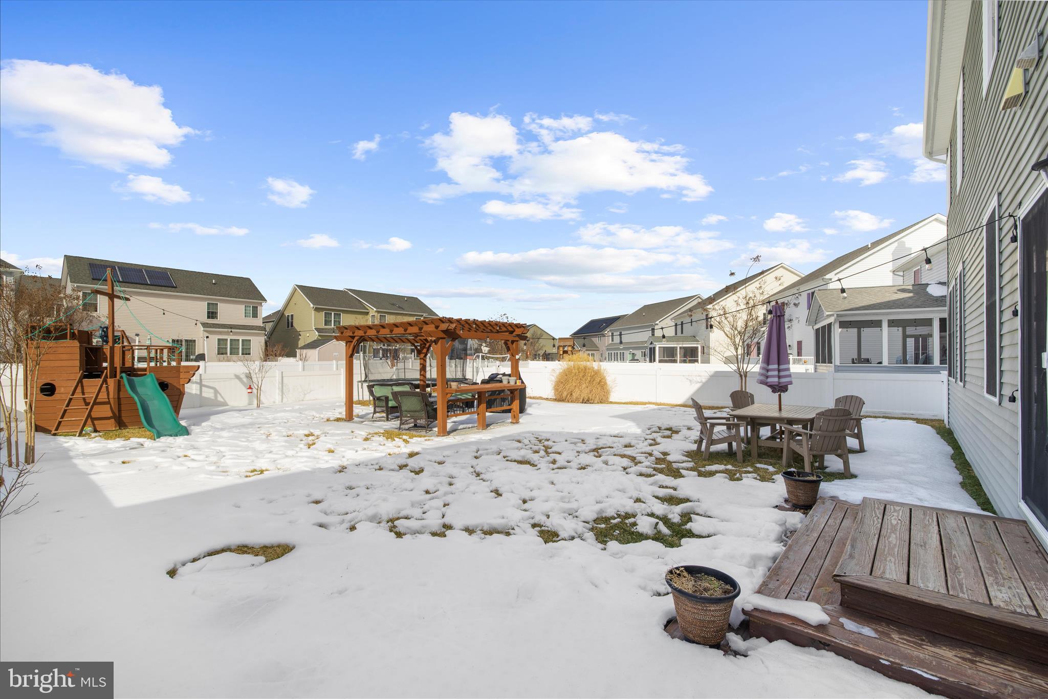 ELLENDALE - Residential