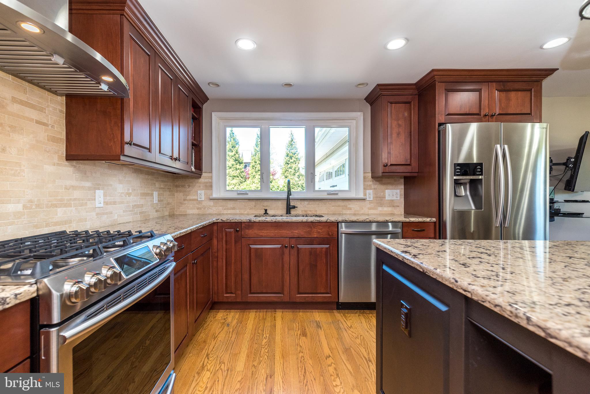 BLUE BELL GLENN - Residential