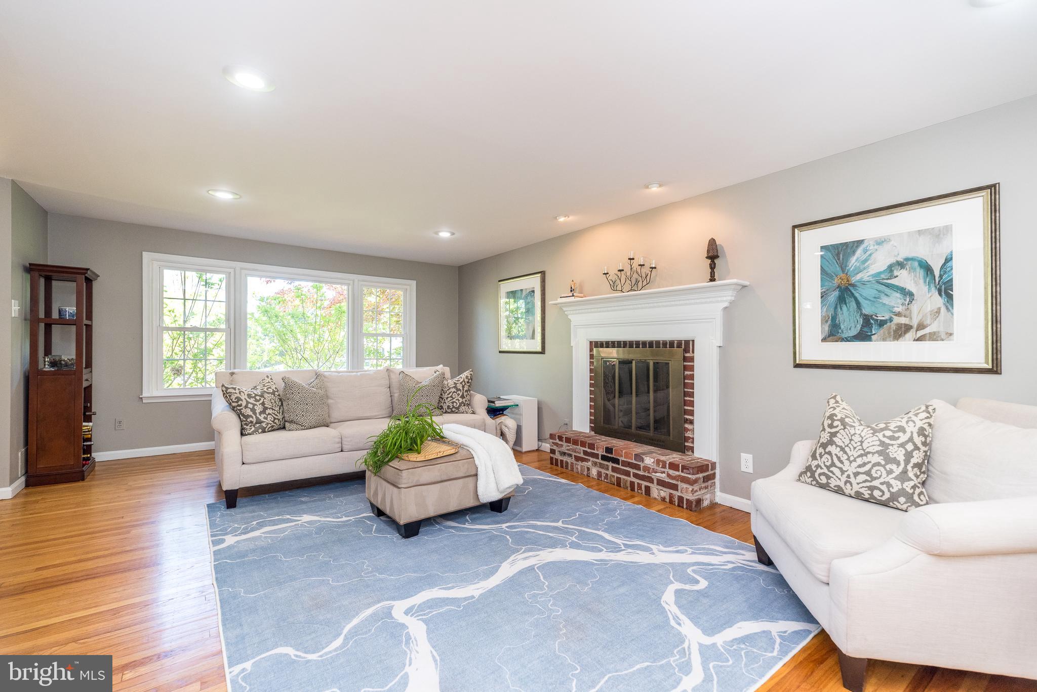 BLUE BELL GLENN - Residential