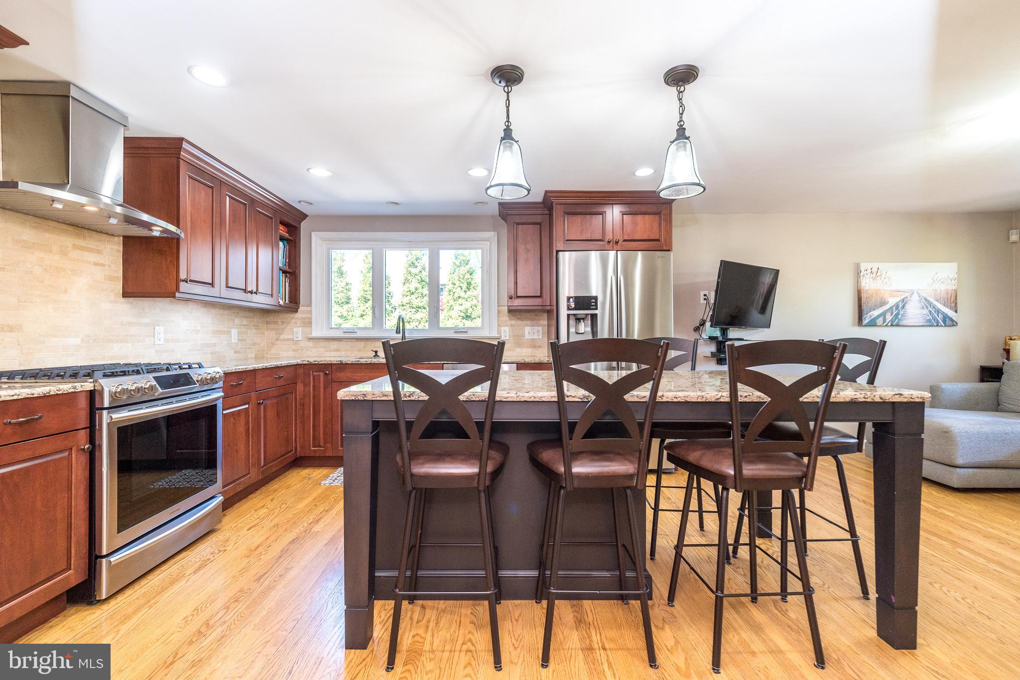 BLUE BELL GLENN - Residential