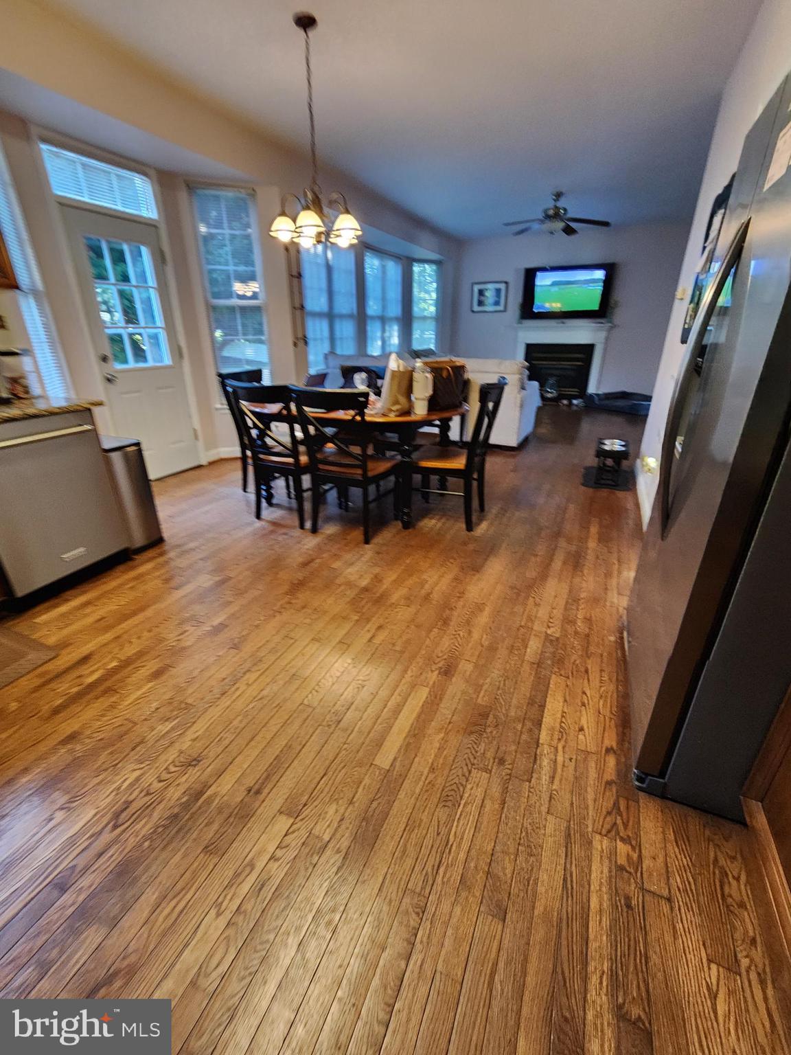 EDGEWOOD - Residential Lease