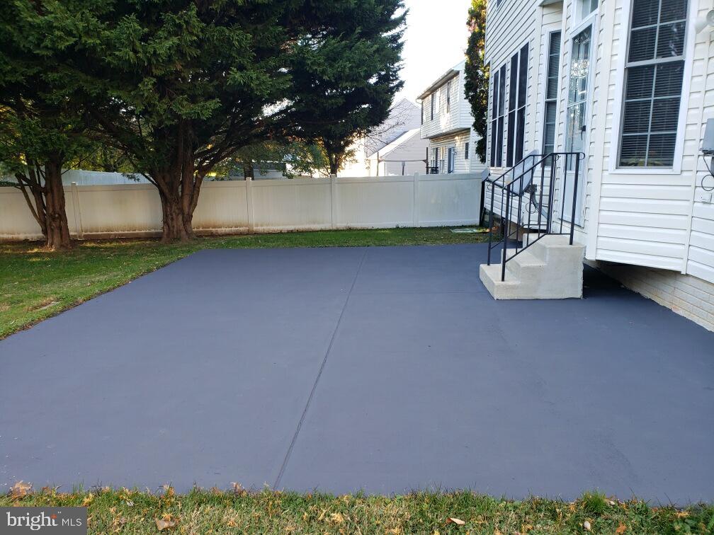 EDGEWOOD - Residential Lease