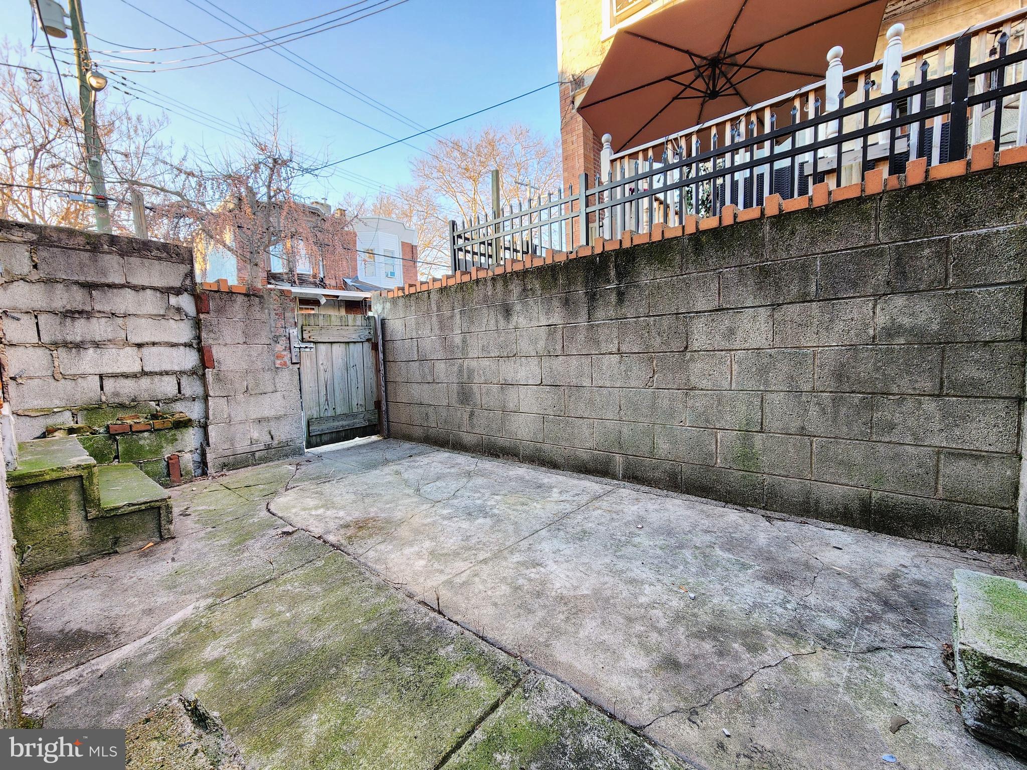 STRAWBERRY MANSION - Residential Lease