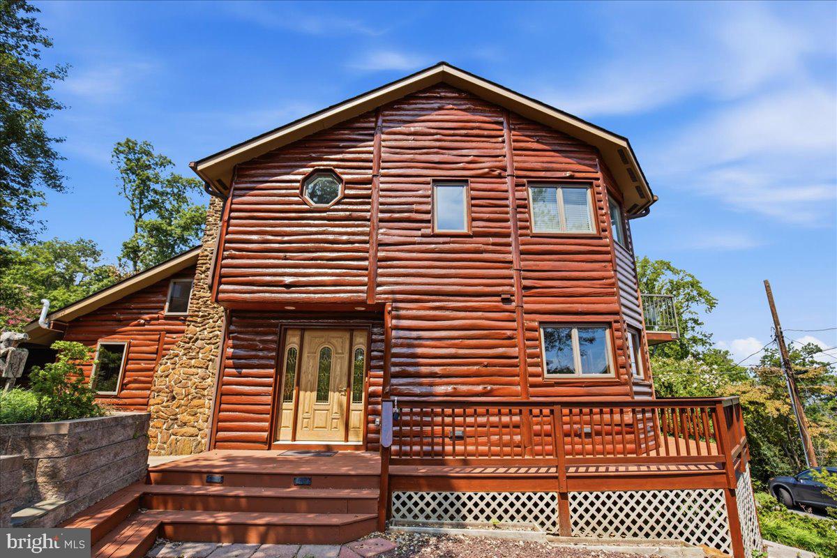 2320 ACACIA ROAD