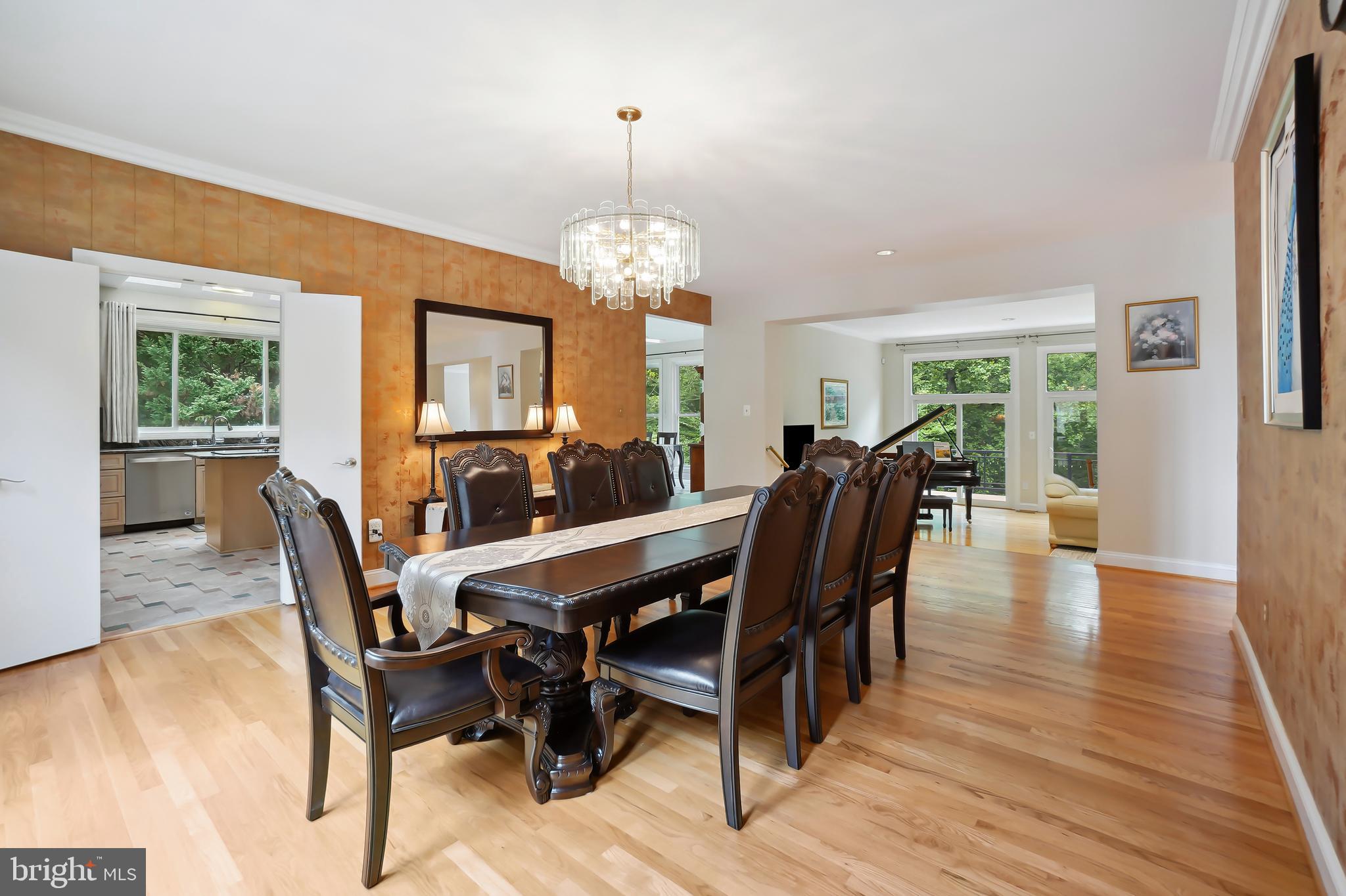 LAKE POTOMAC - Residential