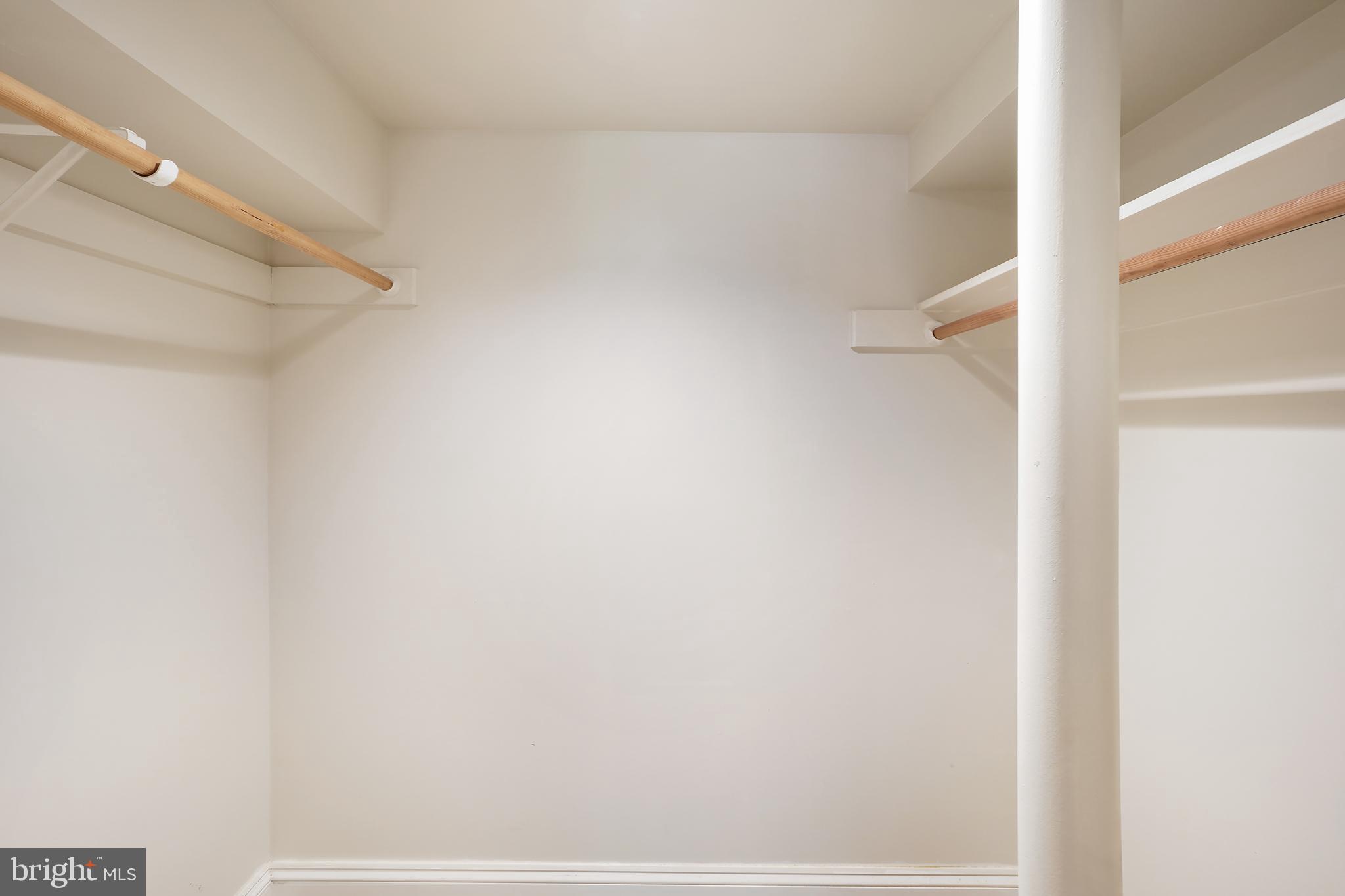 LAKE POTOMAC - Residential