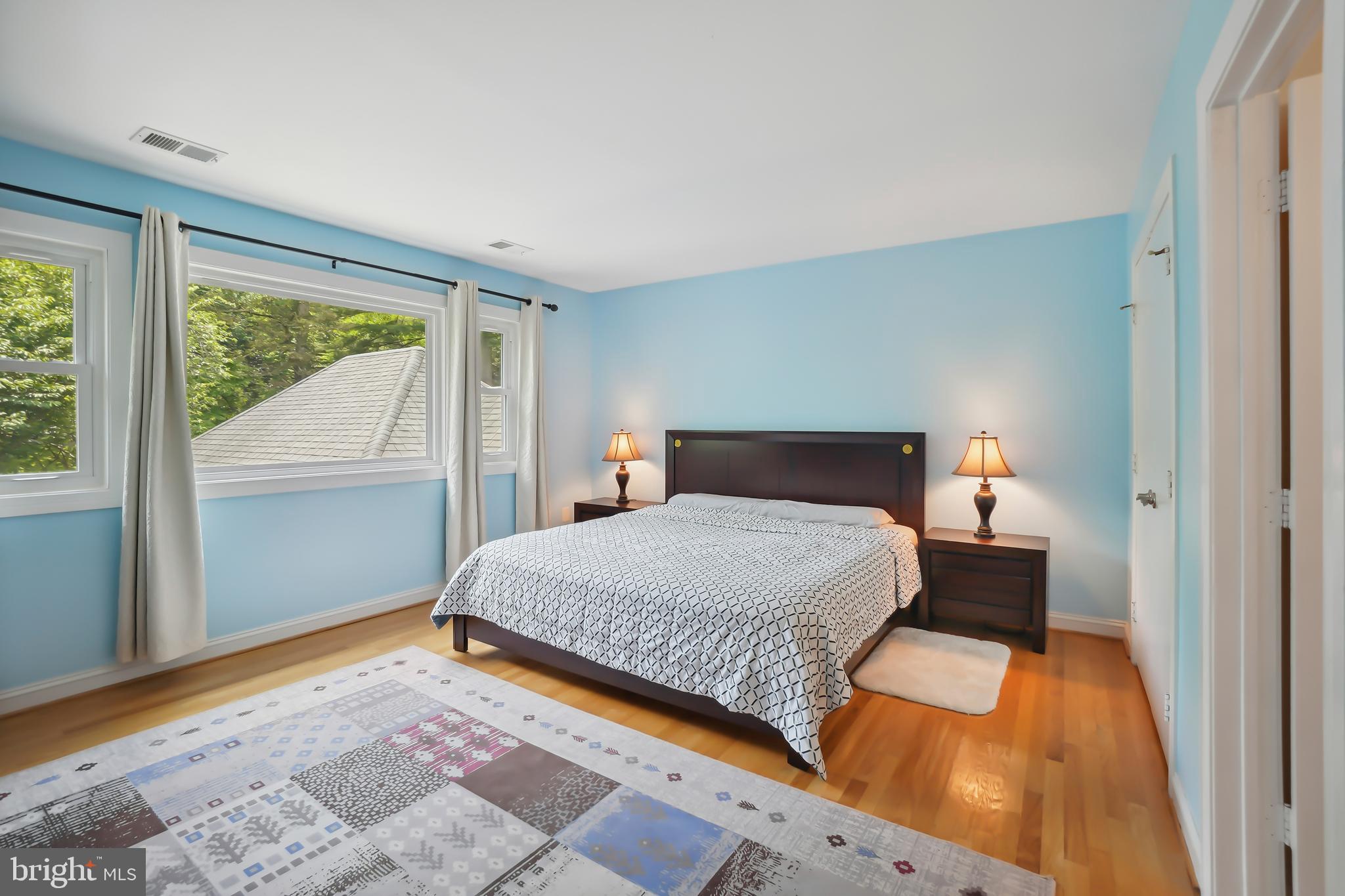 LAKE POTOMAC - Residential