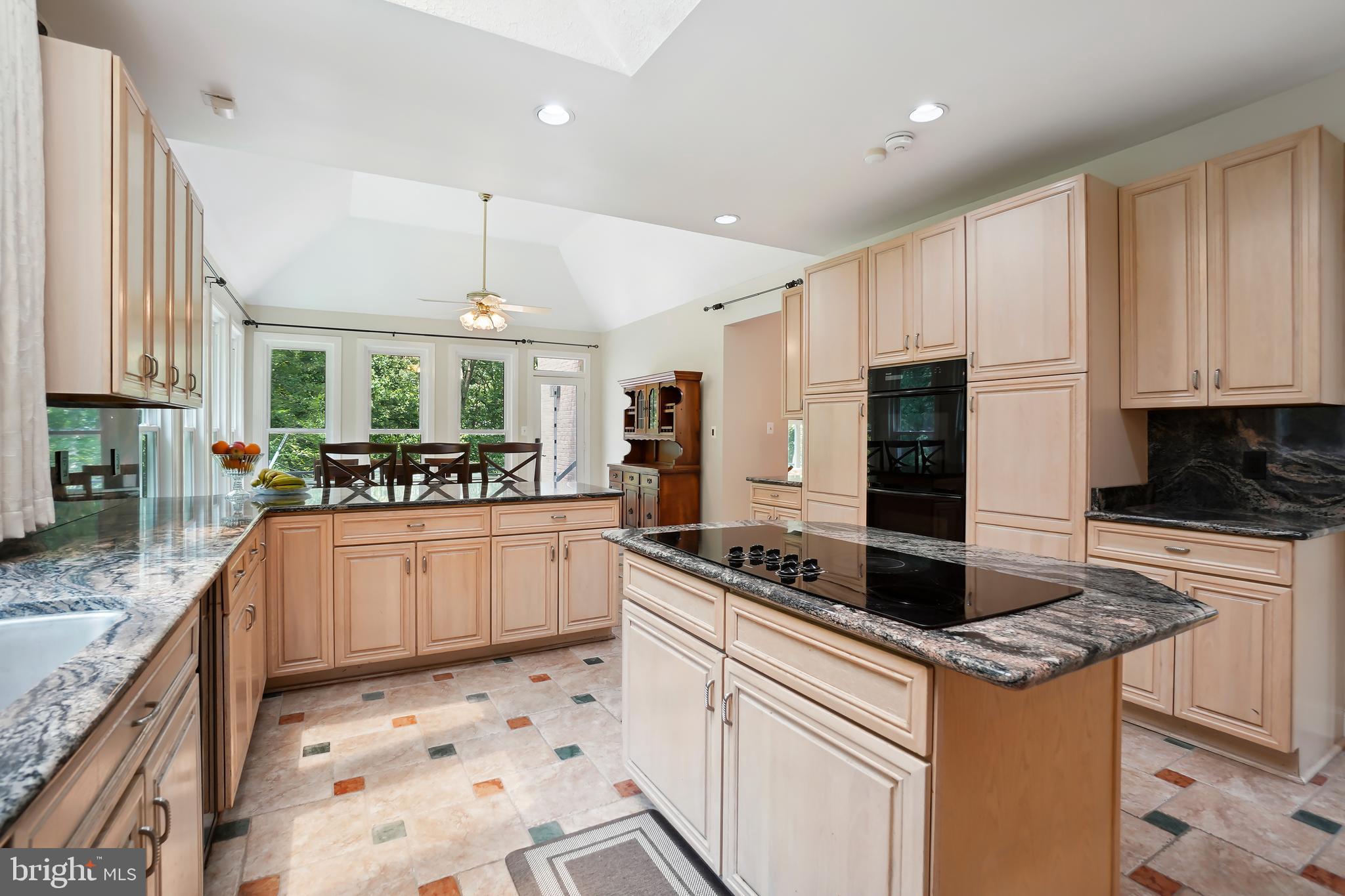 LAKE POTOMAC - Residential