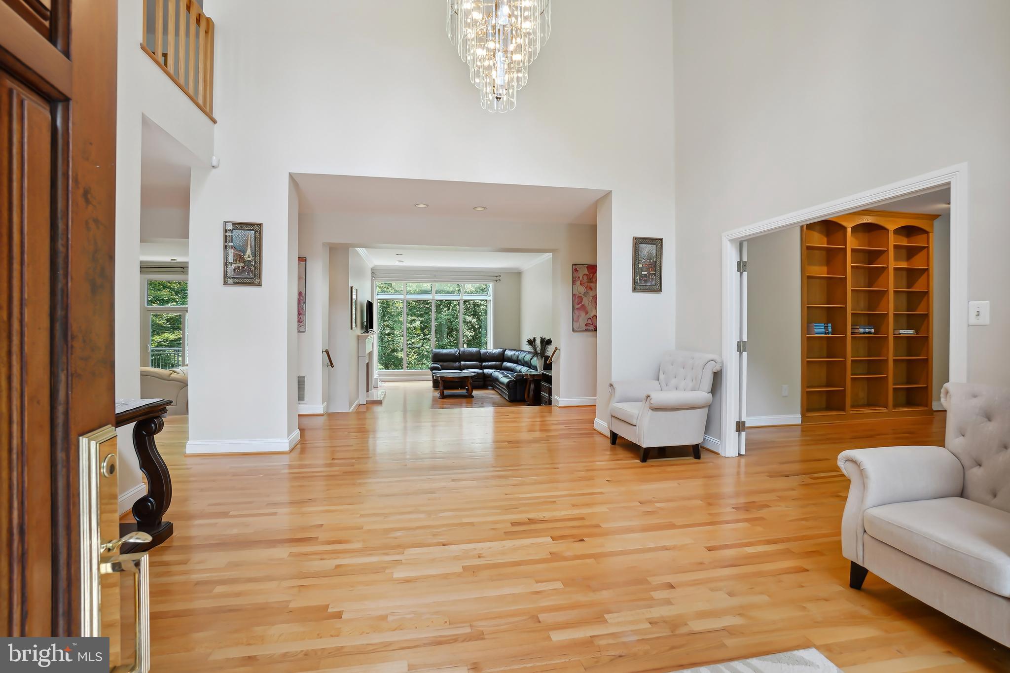 LAKE POTOMAC - Residential