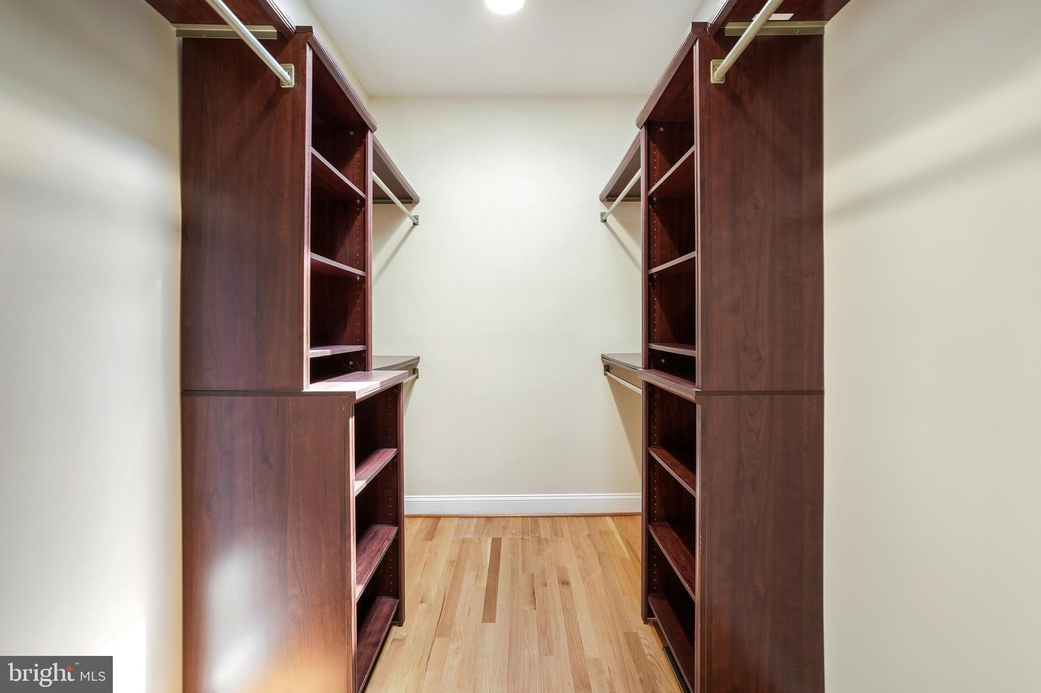 LAKE POTOMAC - Residential