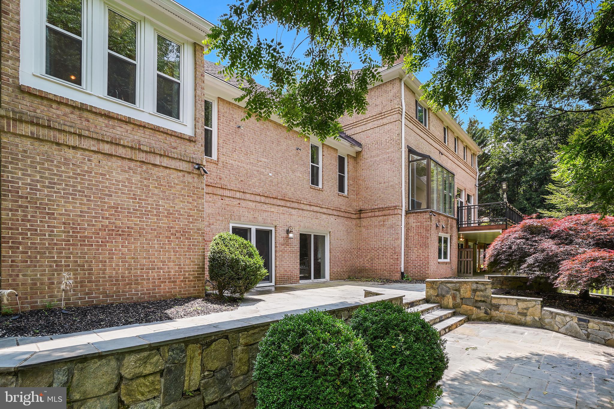 LAKE POTOMAC - Residential