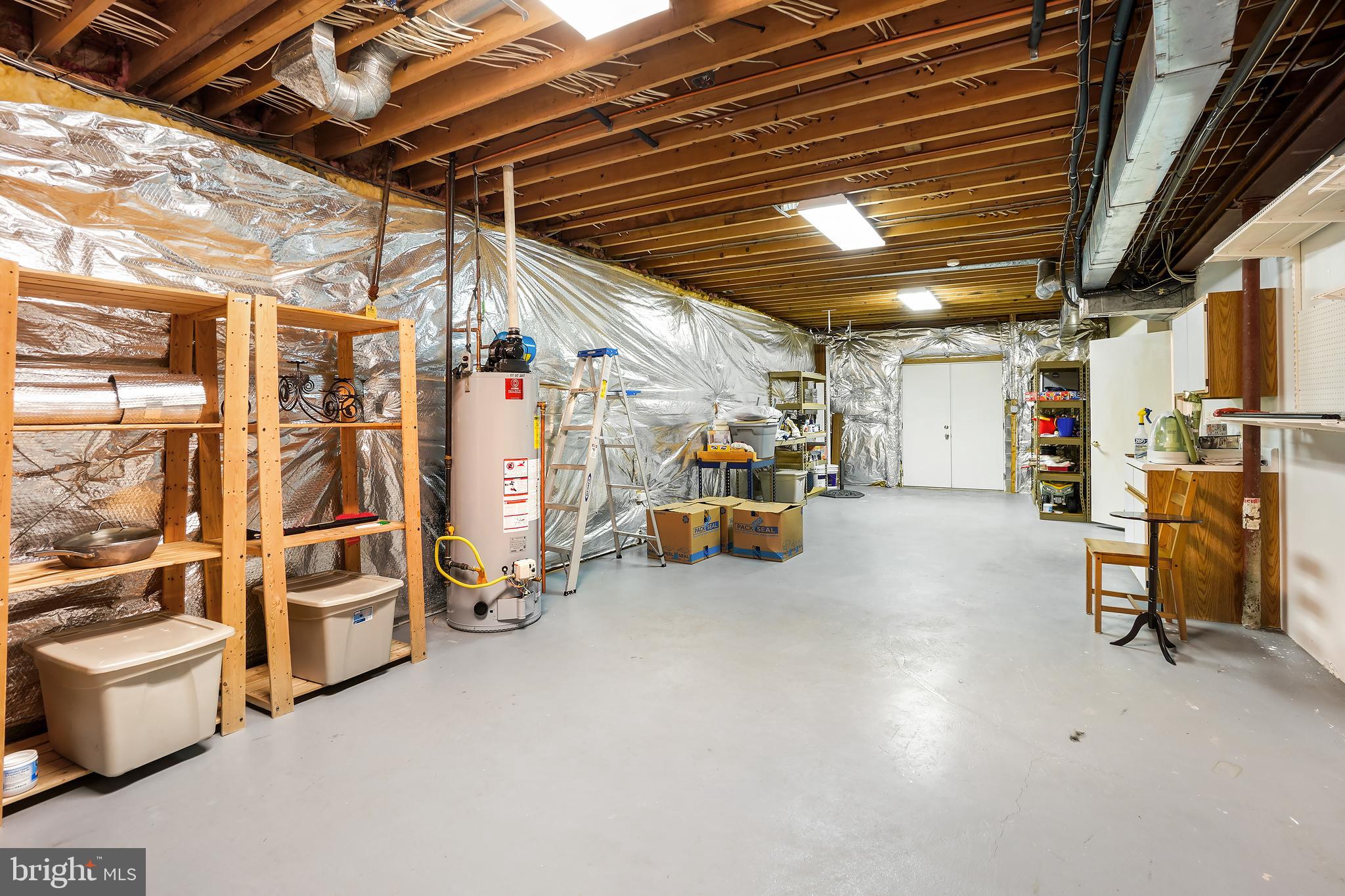 LAKE POTOMAC - Residential